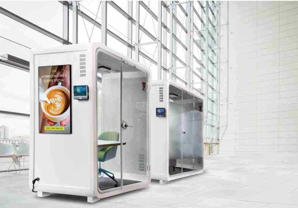 MG电玩子公司达擎之智慧行动办公舱，，，采用PDLC智能调光玻璃设计，，，，透过通电与断电的电流切换，，，，呈现透明与雾面效果，，，具节能降耗特性并兼顾隐私，，，确保信息安全