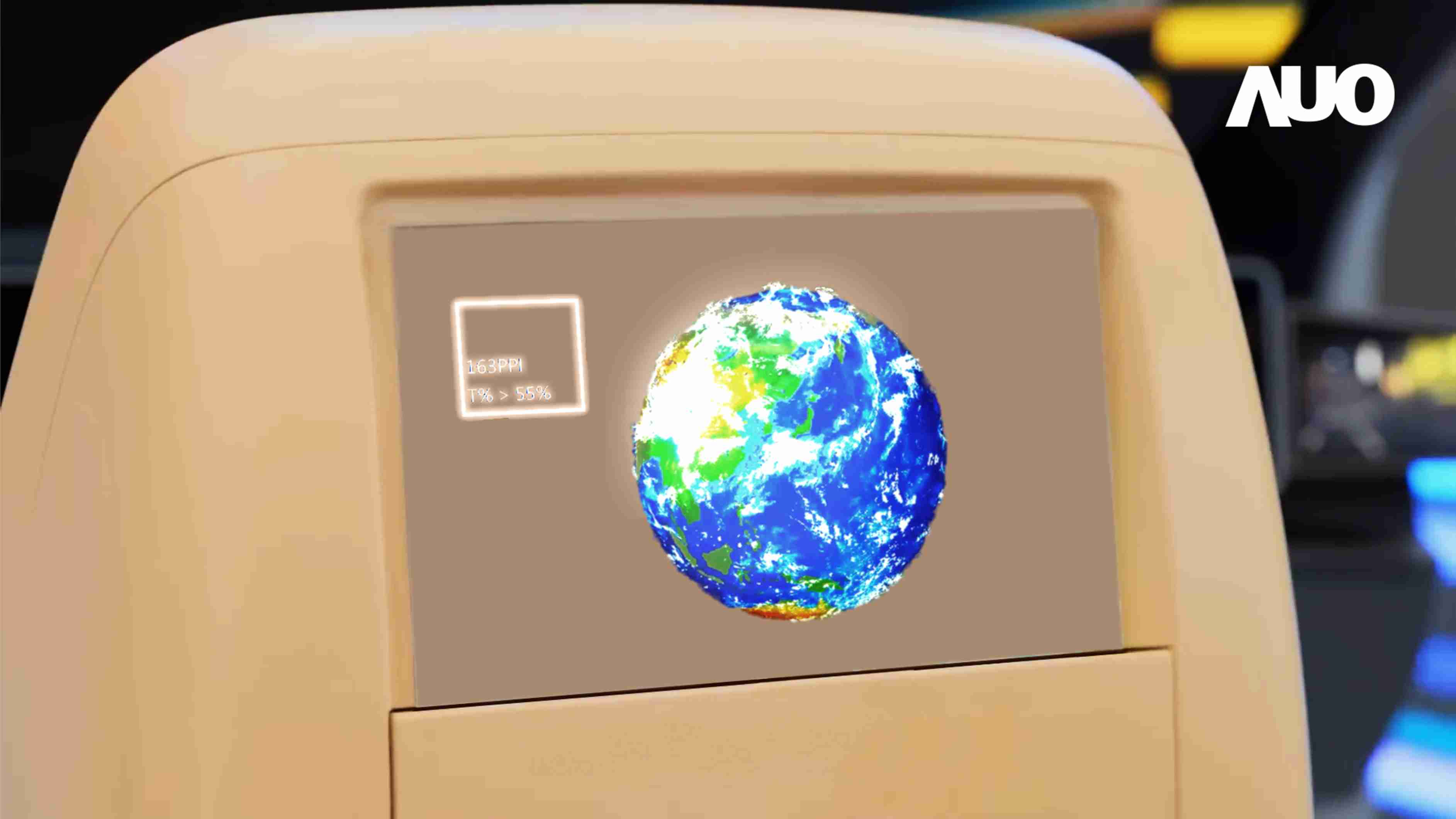 MG电玩突破设计与制程挑战，，，，推出全球最高分辨率163ppi的13.5吋透明Micro LED面板，，并积极布局智能车市场，，，，以期拓展透明显示应用的可能性